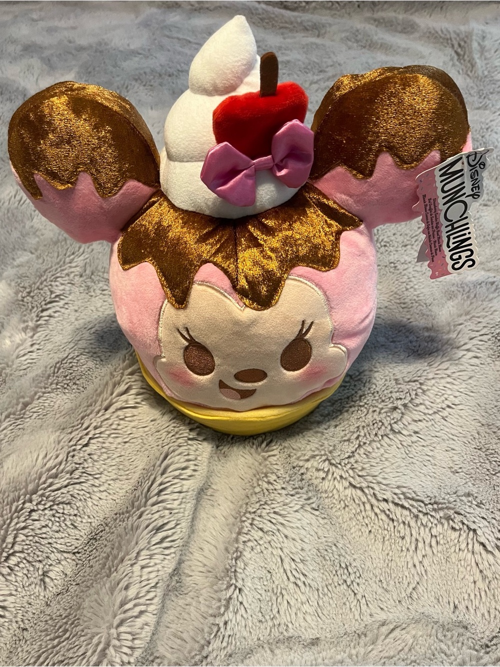 Disney Munchlings Pink & Brown Minnie Sundae Plush